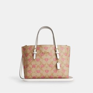 New! 💕💕Coach Mollie Tote 25 In Signature Canvas With Heart Print